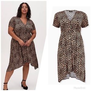 Torrid LEOPARD PRINT SHARKBITE MIDI DRESS Size 4